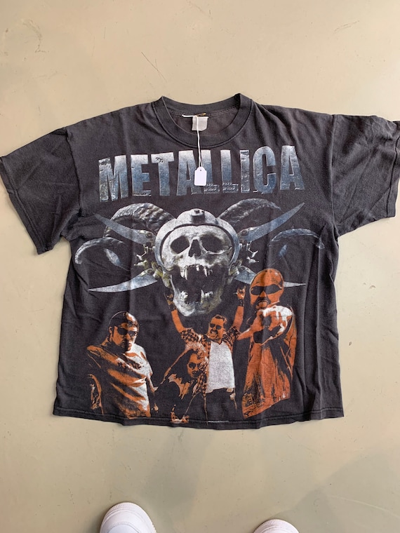 Metallica shirt