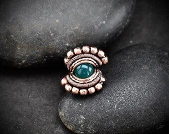 Anillo de ónix verde, talla 7 1/2 (EE. UU.), joyería envuelta en alambre de cobre, regalo de cumpleaños único hecho a mano, estilo bohemio artesanal, joyería llamativa.
