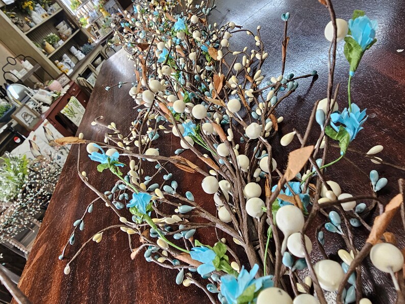 Rustic Spring Garlands Western Style Full Vibrant Pipberry Garland, Primitive Pipberrys ...