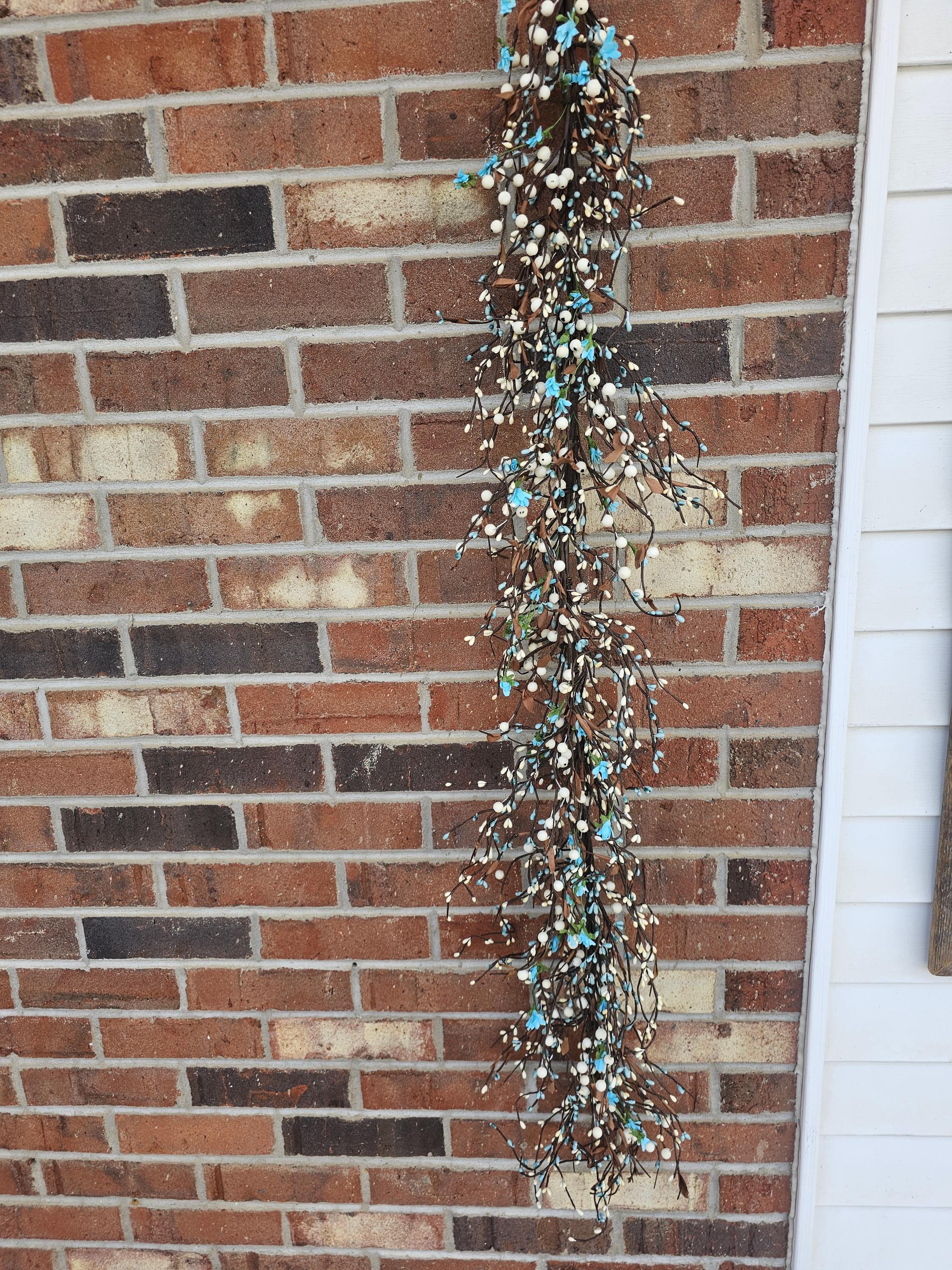 Rustic Spring Garlands Western Style Full Vibrant Pipberry Garland, Primitive Pipberrys ...