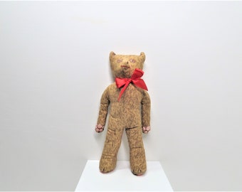 Vintage 1980s Dean's Rag Book Knockabout bear.