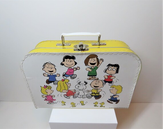 vintage snoopy suitcase