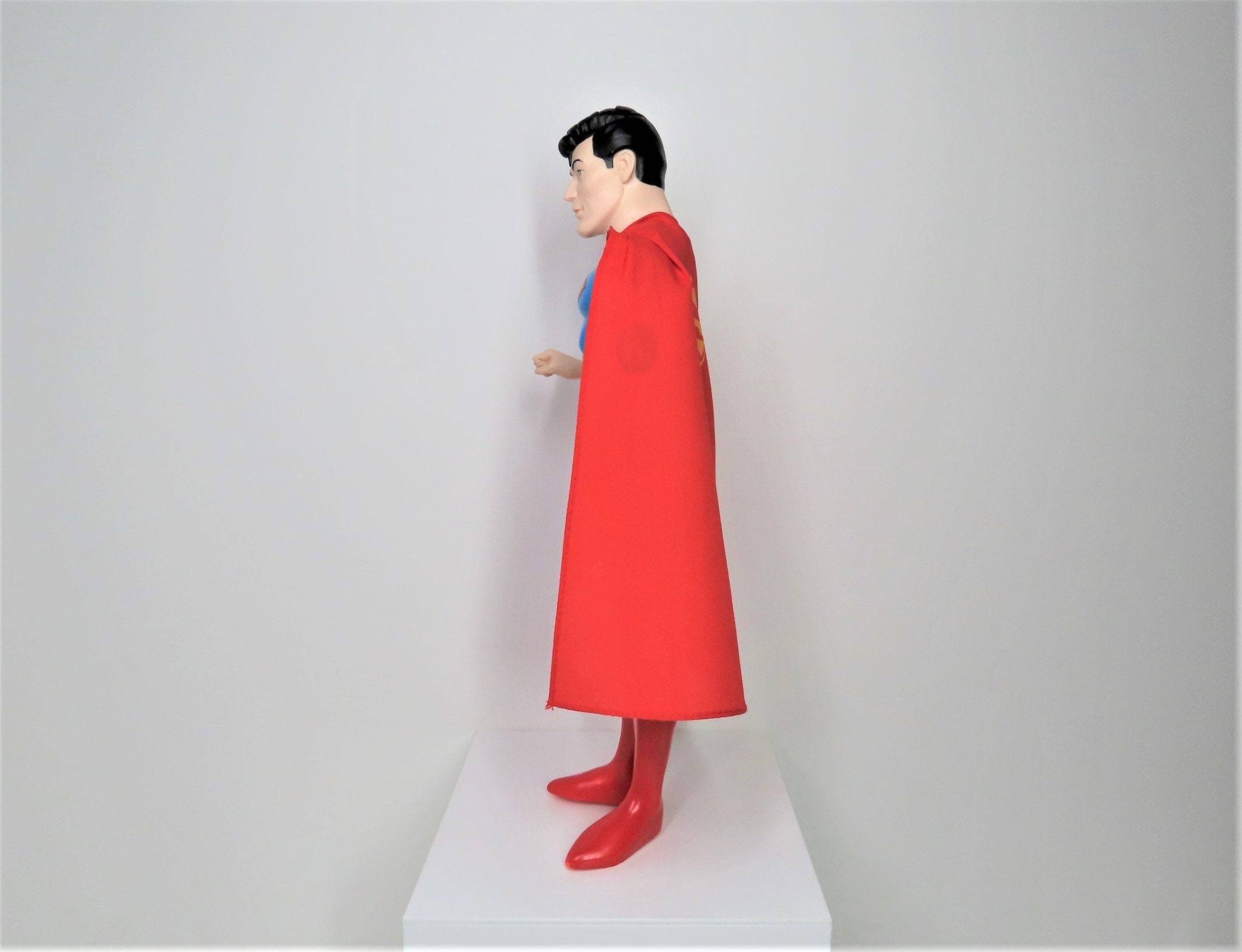 1988 年製ヴィンテージ DC コミックス スーパーマン フィギュア。高さ