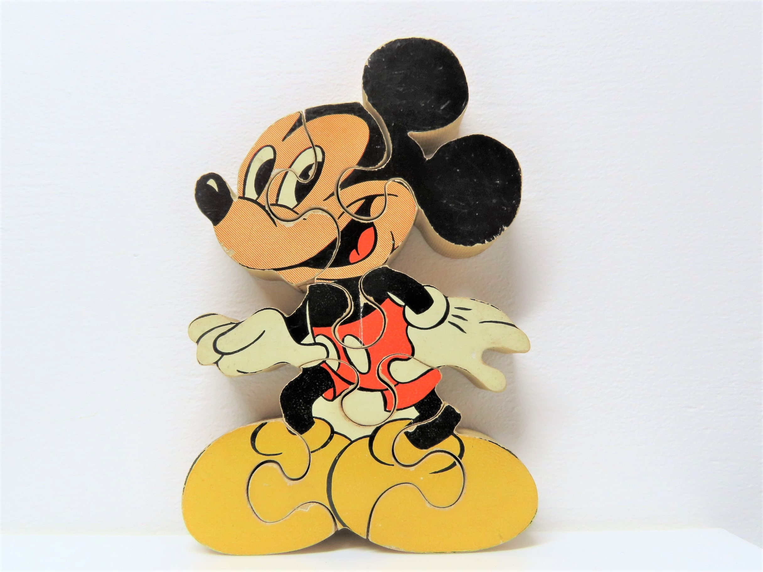 Un petit puzzle en bois de Mickey Mouse des années 1980 -  France