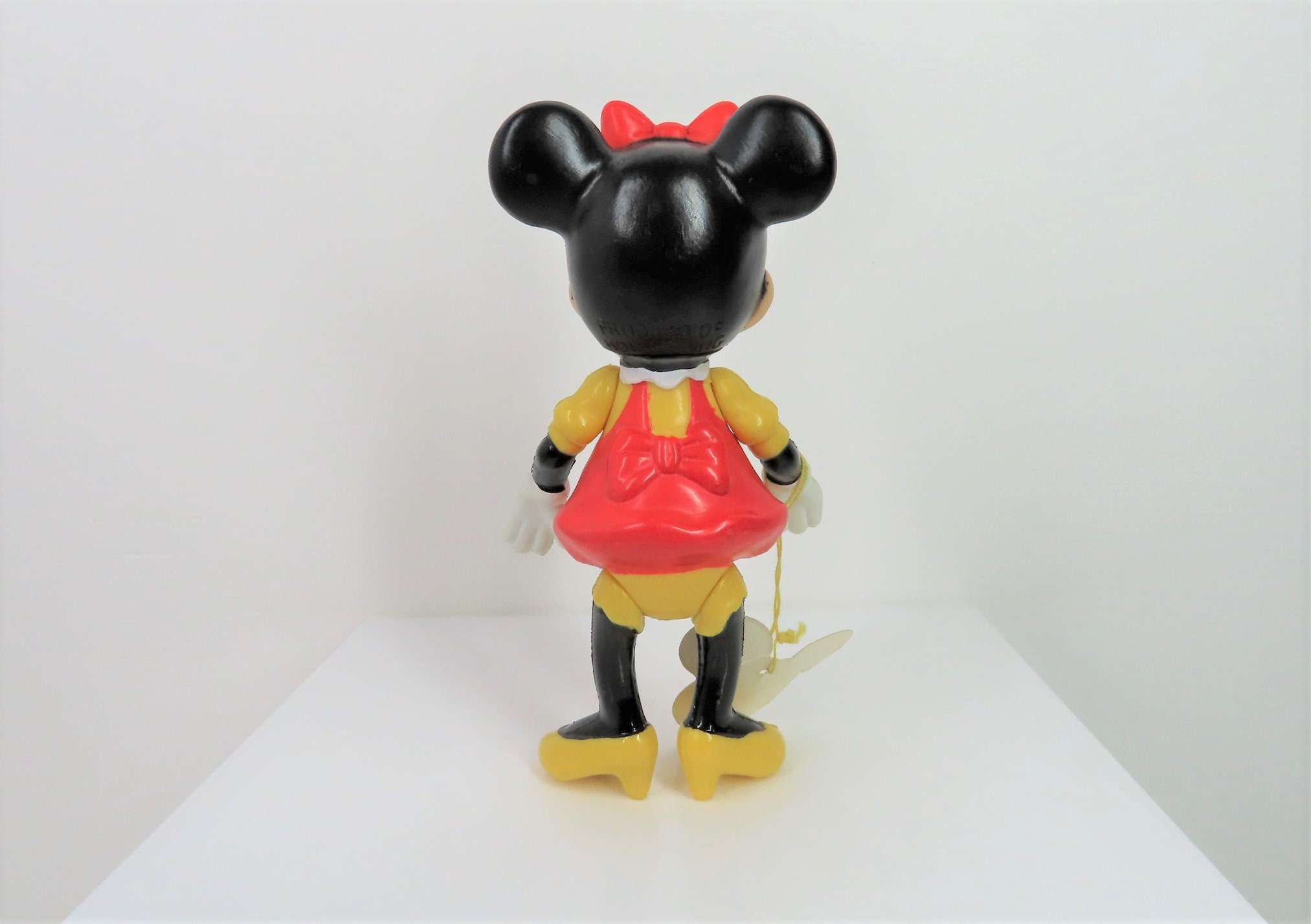 ミニーマウス　フィギア　ヴィンテージ　Minnie Mouse figure A Vintage 1960s - 1970s Minnie Mouse Figure With Swing Tag and in
