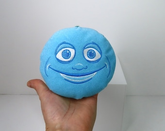 Un peluche Luna vintage dei primi anni del 2000, un orso nella