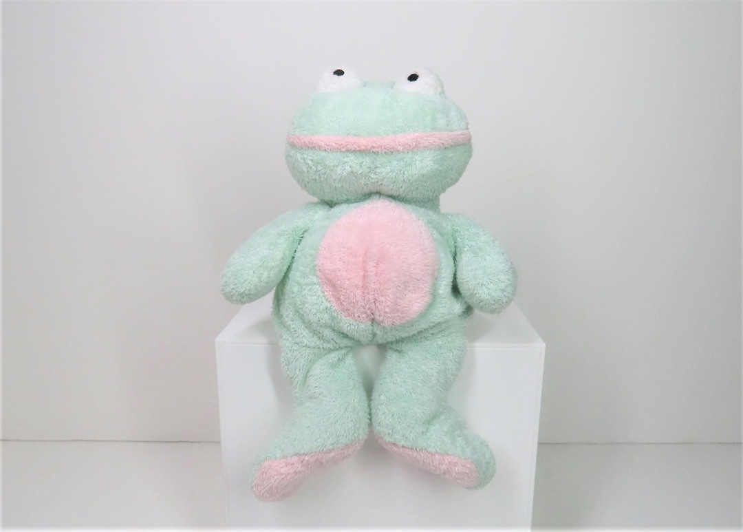 A Vintage 2002 TY Beanie Pluffies Grins the Mint Green Frog Soft Toy. 