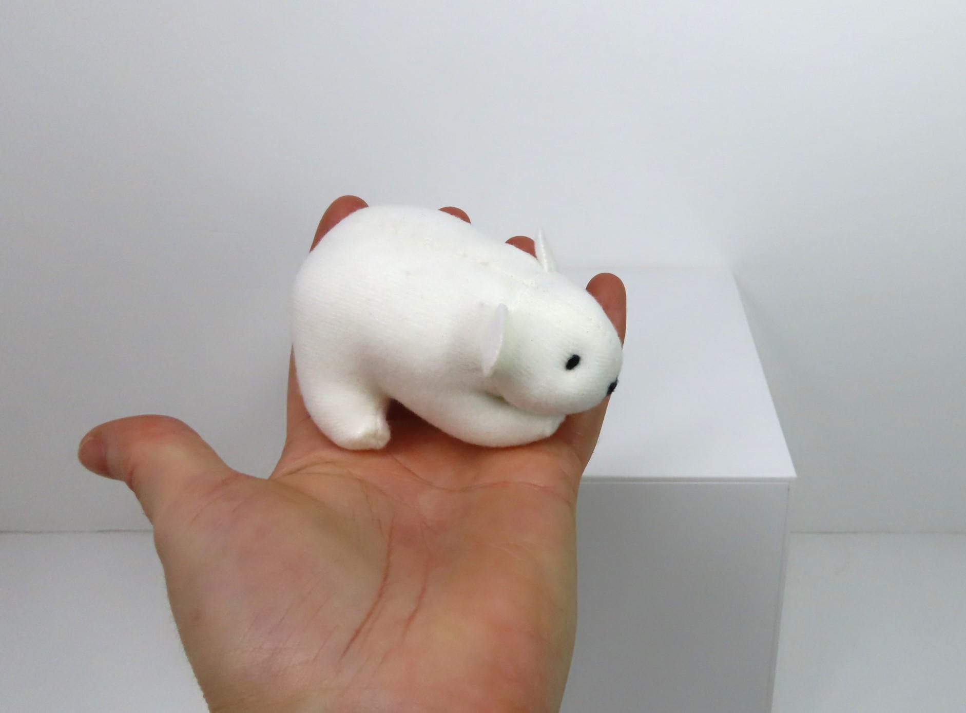 1994 年製のビンテージの小さなシロクマのぬいぐるみマクドナルド