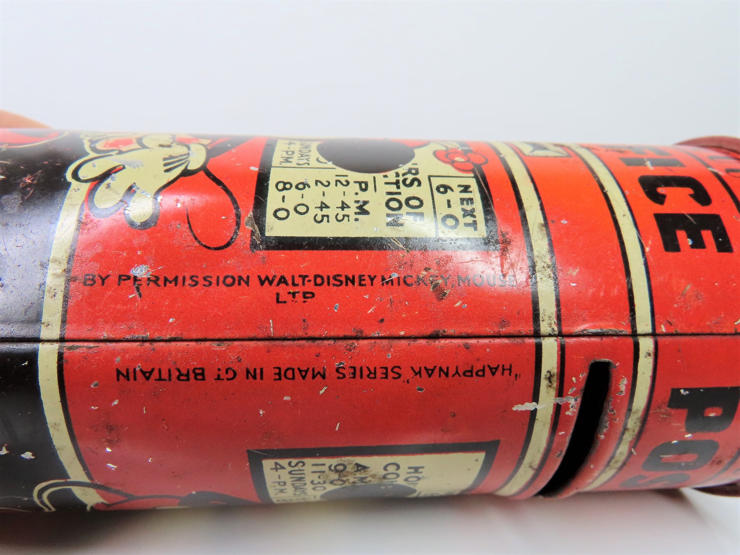1930 年代のビンテージ ミッキー マウス郵便局ブリキ貯金箱。プルート