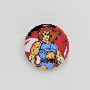 A vintage late 1980s - early 90s Thundercats Lion-O small badge.