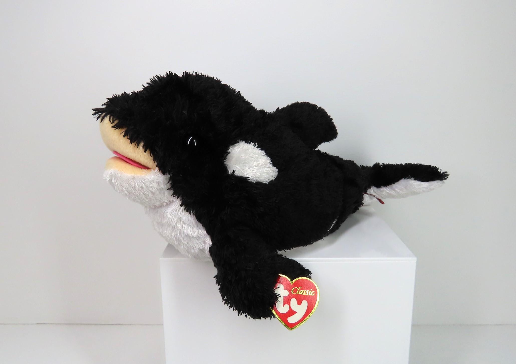 A Vintage 2002 TY Beanie Babies Classic Jonah the Whale Plush