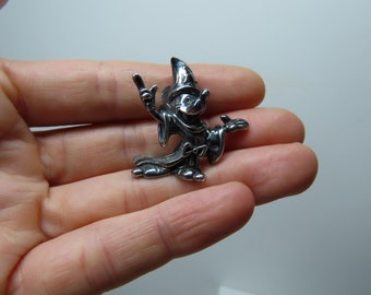 Vintage Sterling Silver Mickey Mouse Sorcerer&#39;s Apprentice pin brooch