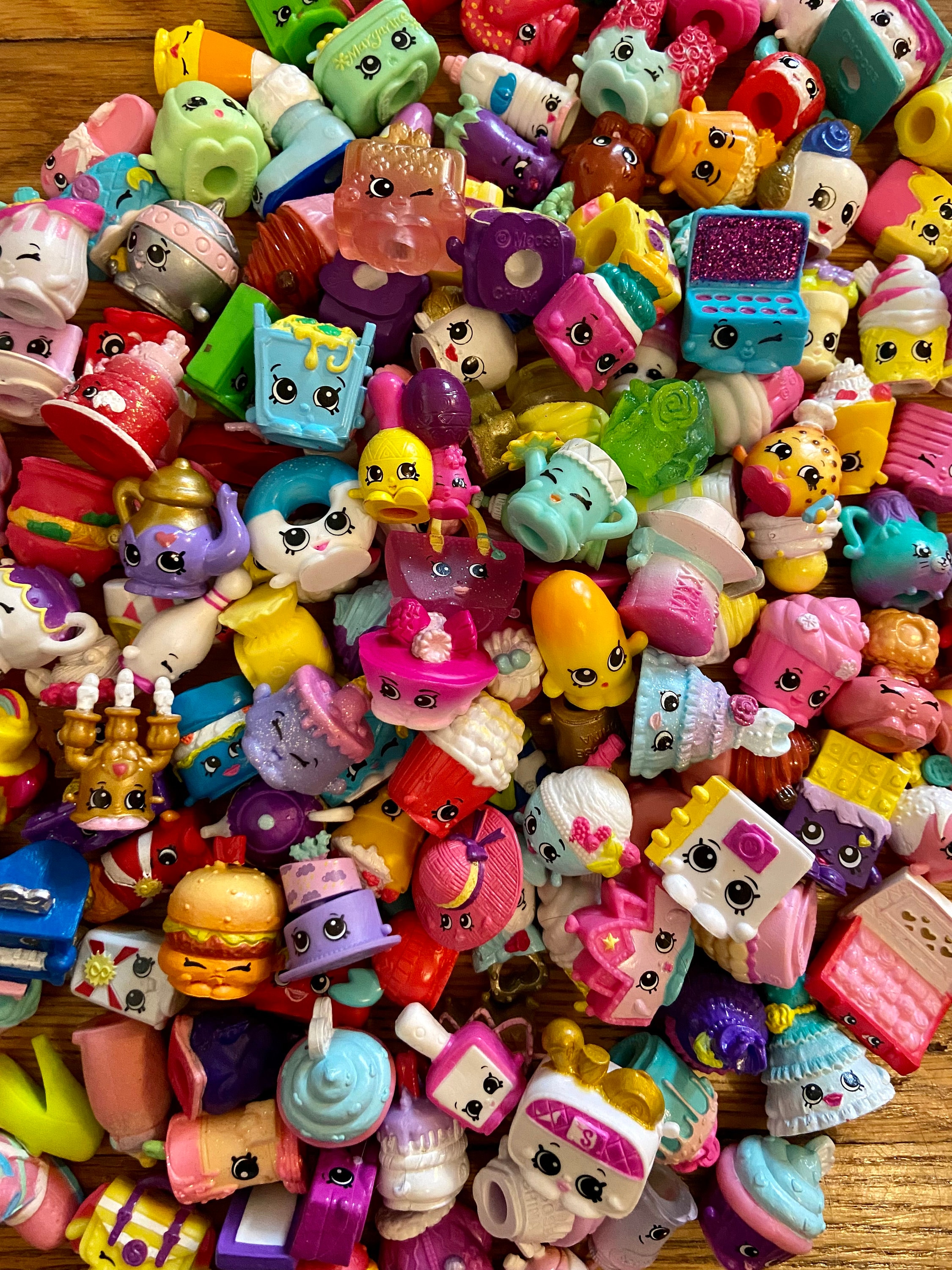 10 Shopkins Random Surprise Mystery Lot of EXCLUSIVE, Special Edition &  Ultra RARE Figures ONLY 