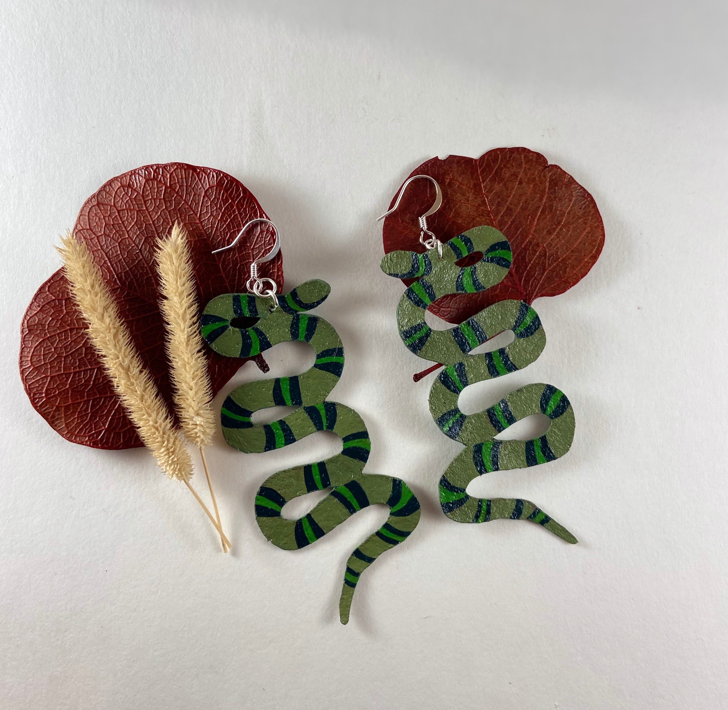 From Slithery Singles To... This? Snake Group Names Explained - plj3ir9