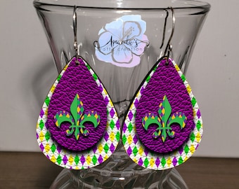 Drop Earrings, Dangle Earrings, Mardi gras earrings, Purple green and yellow fleur de lis earrings, teardrop earrings, Drop earrings jewelry