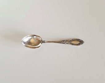 Towle King Richard Sterling Silver Teaspoon - 6 inch - good condition