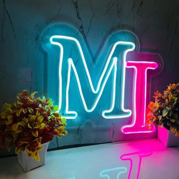 Neon initial light deals