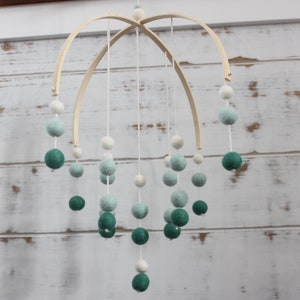 Custom Baby Mobile / Nursery Mobile / Custom Color / Felt Ball Mobile / Felt Ball Baby Mobile / Baby Mobile / Nursery Decor