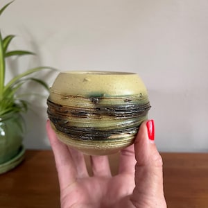 Vintage Miniature SGRAFFITO Stoneware Pottery Bowl, Air Plant Pot, Salt Keeper,Earthy Pottery Vase, Miniature Shelf Decor