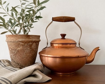RESERVED for L ----- Picquot Ware K3 Kettle, Mid Century Modernist