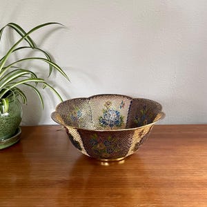 Chinese Plique-à-jour Cloisonne Lobed  Bowl, Decorative Cloisonné Bowl, Filagree Bowl