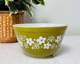 Pyrex 401 Spring Blossom Bowl, Vintage Pyrex, Spring Blossom, Crazy Daisy, Olive Green 1970's Vintage Pyrex Mothers Day Gift