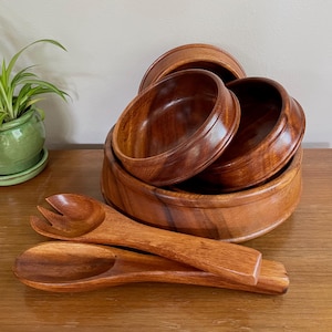 Vintage Monkey Pod Wood Salad Bowl Set: Mid-Century Modern Kitchenware