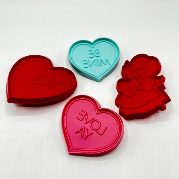 Hallmark Valentines Cookie Cutters Candy Love Hearts 