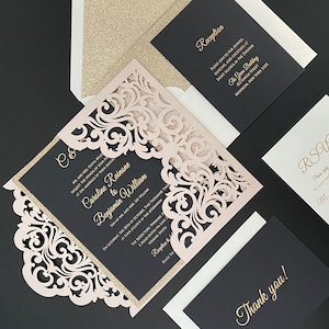 Invitaciones de boda rosa de oro y negro con bolsillos de corte láser-gratis RSVP tarjetas