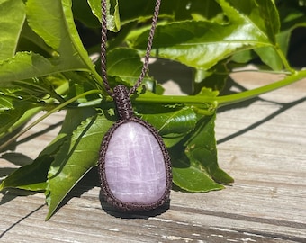 Handmade Kunzite Macrame Necklace – Heart Chakra Crystal Pendant