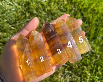 Punta de fluorita amarilla: cristal curativo (2,5" - 3,5")
