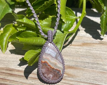 Macrame Agate with Amethyst Pendant
