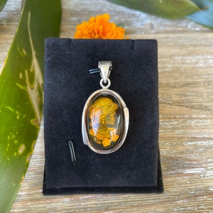 Amber Pendant