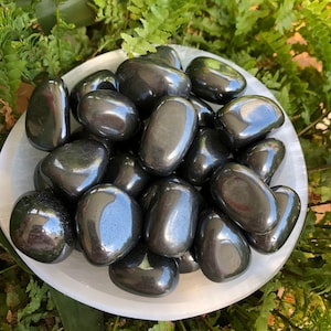 Hematite Tumbled Stone (~1.0&quot;-1.2&quot;) - Healing Crystals and Stones - Root Chakra