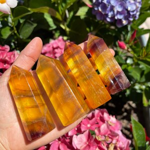 Yellow Fluorite points (2.5&quot; - 3.5&quot;) - Yellow Fluorite - Healing Crystals and Stones