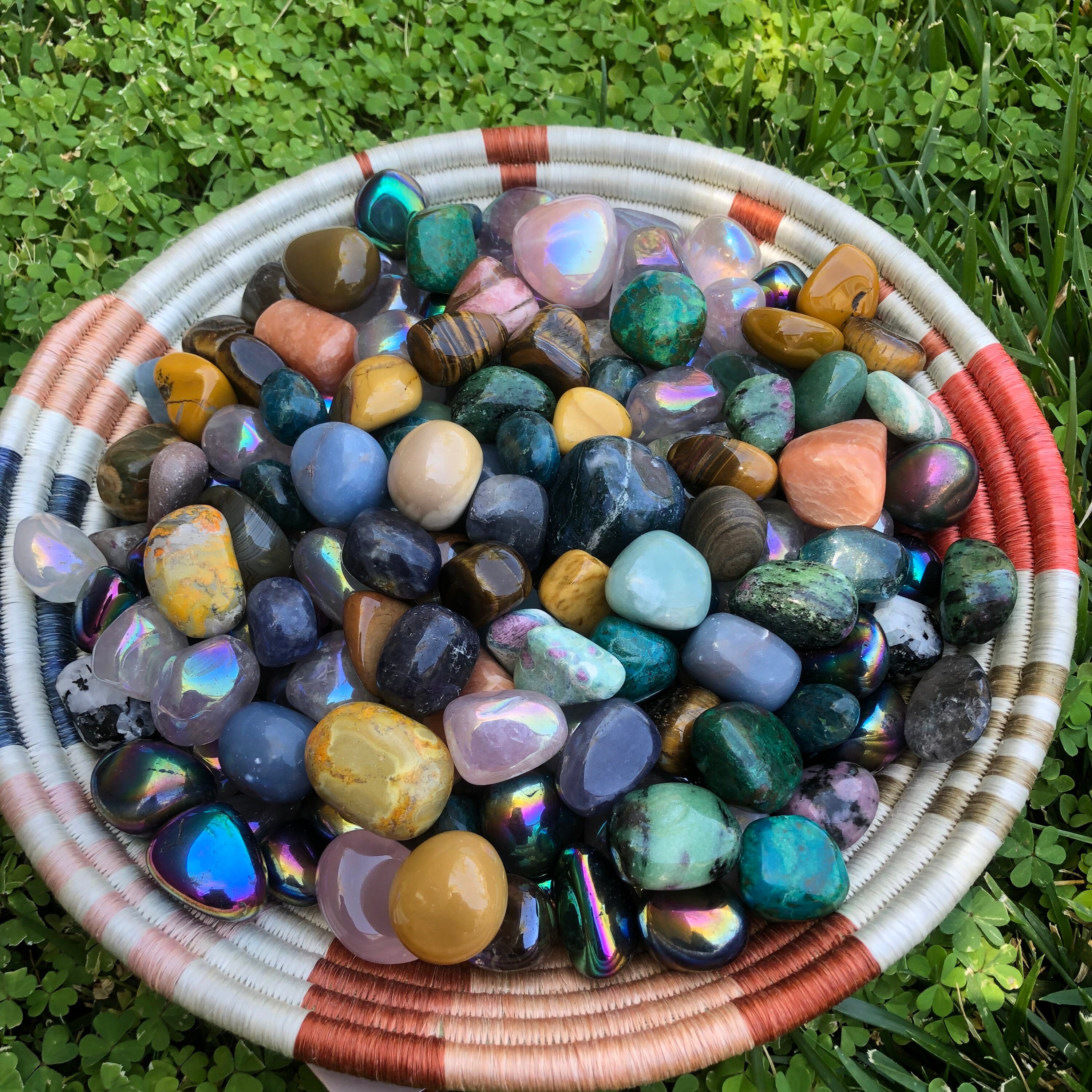 ONE Pound Mixed Stones - Healing Crystals and Stones