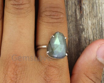 Labradorite Sterling Silver Ring: Bohemian Healing Gemstone