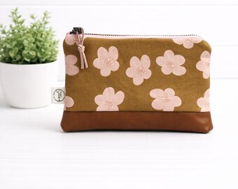 Modern Floral Compact Zipper Bag | Zipper Pouch | Vegan Leather Bag