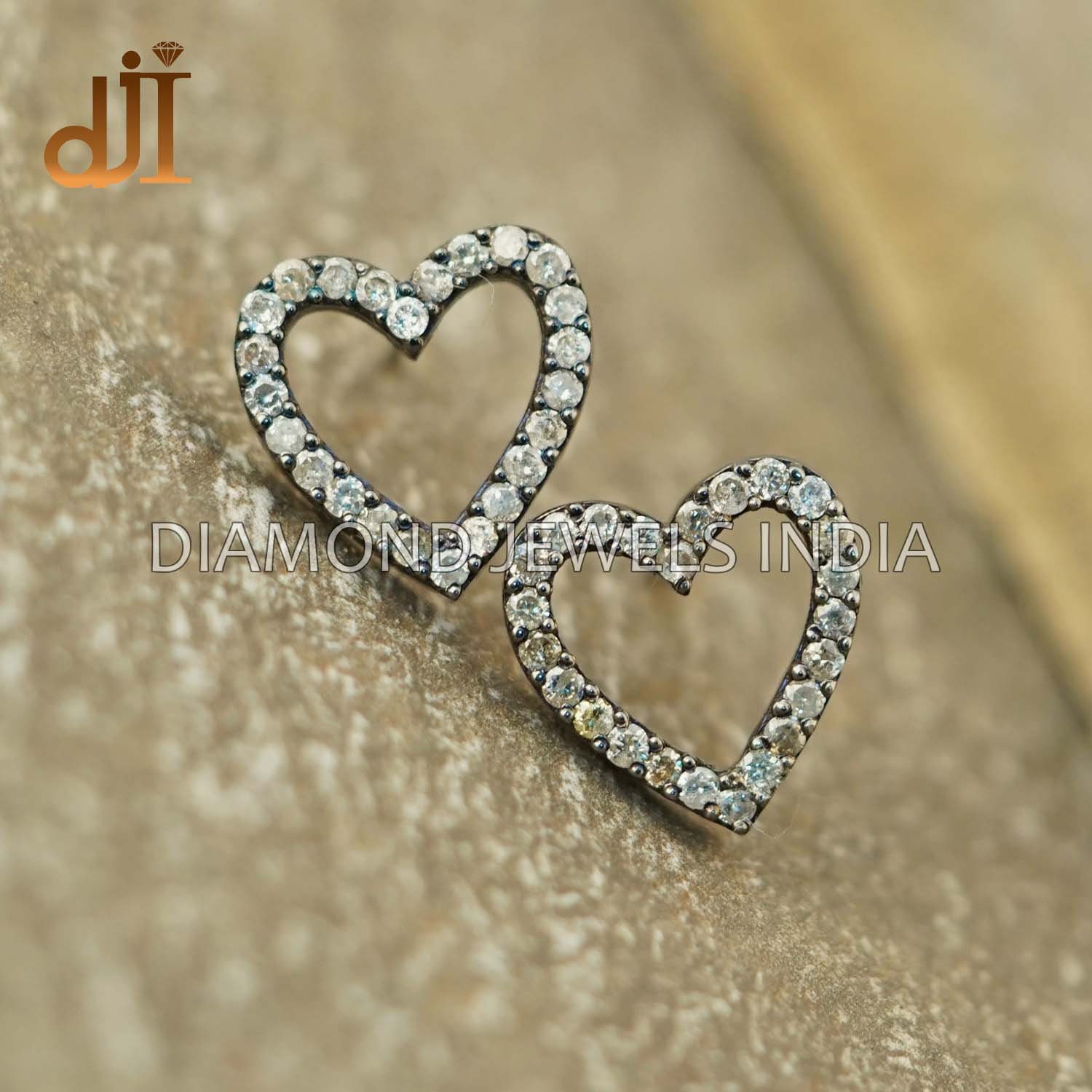 ピアス Luxury Street Wear. ICE Heart Earrings jewelry 01 unisexual Unisex Heart On Ice Cubic Zirconia Hoop Earrings - Hypebeast