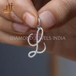 Pingente inicial de diamante pavê de ouro 14k sólido L Pingente de charme do alfabeto L Jóias Novo design Pingente unissex Letra pequena L Jóias