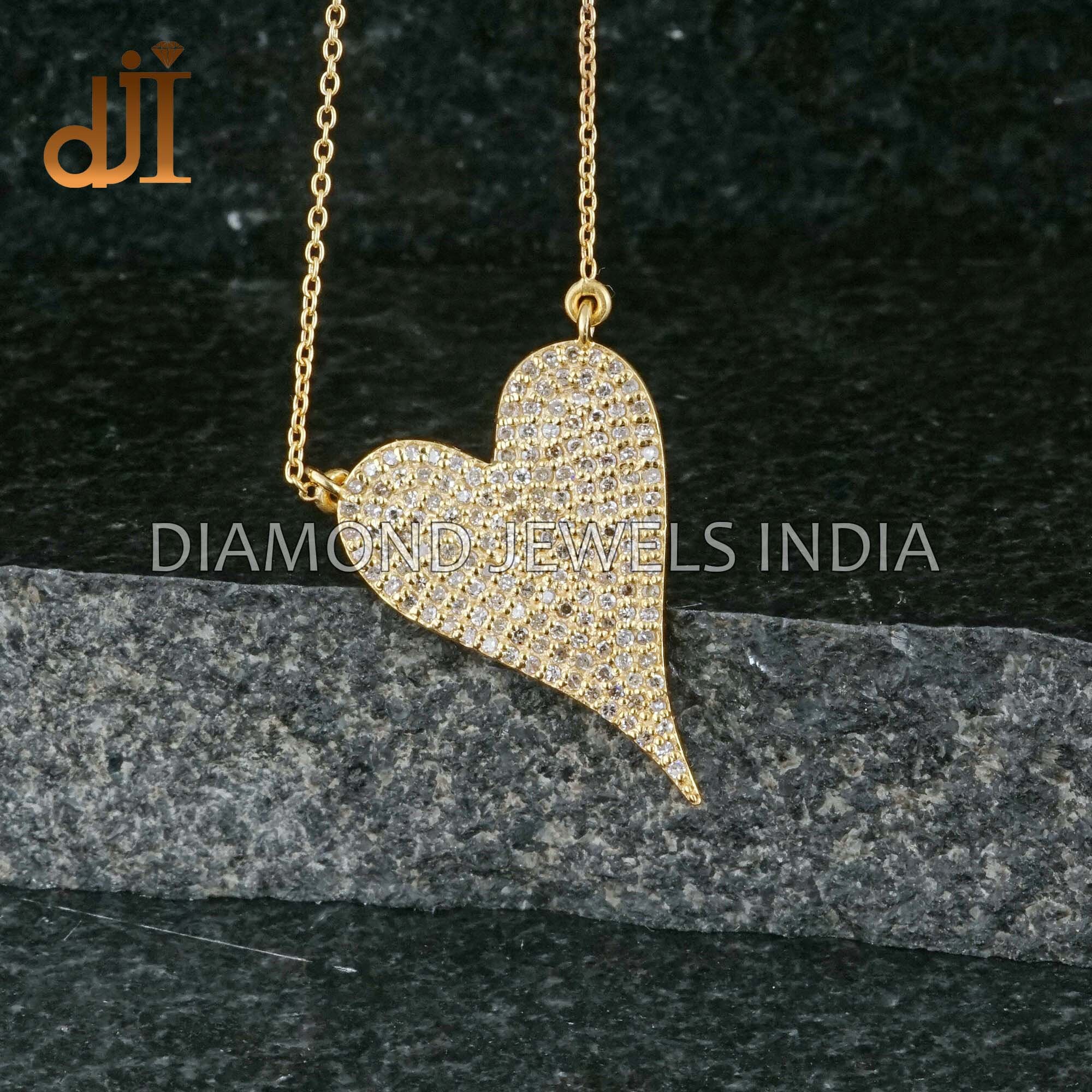 【CHUU 着用】Heart Kiss Pave Necklace(925 Silver, 2 COLOR) $_57.PNG?set_id=8800005007