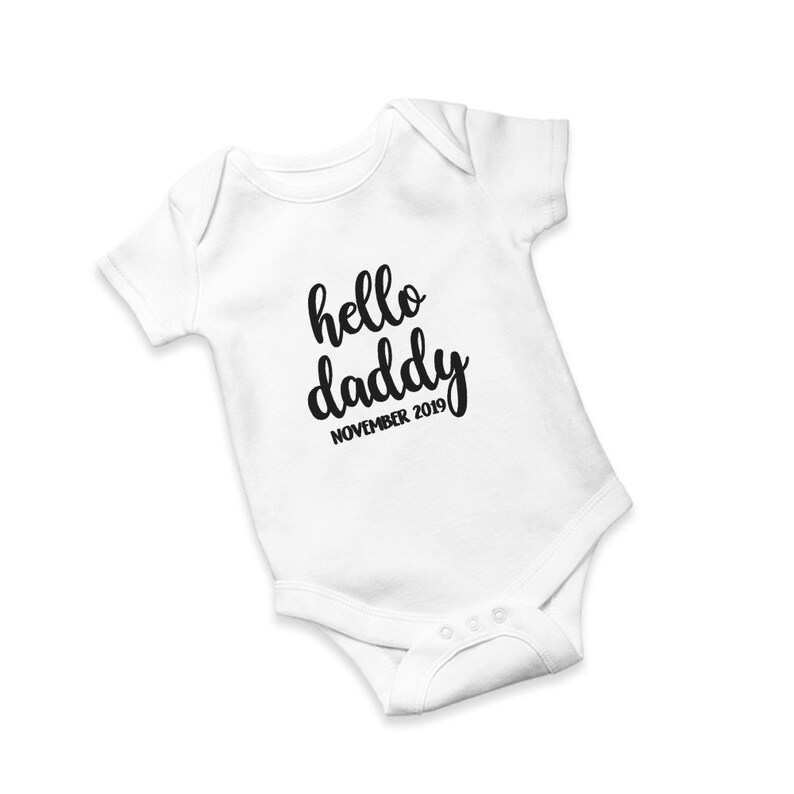 Hello Daddy bodysuit Baby announcement Personalized bodysuit Pregnancy announcement Baby Reveal Husband baby reveal Custom baby