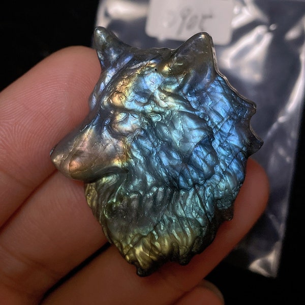 Flash Labradorite Wolf Necklace Pendant, Labradorite Crystal Wolf, Labradorite Carving, Crystal Wolf, Man Pendant ,Crystal Pendant,0905