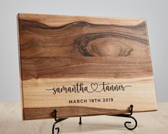 Custom cutting board, Wedding day gift for Her, Engraved wooden board, Anniversary gift for family, Personalized gift for couple