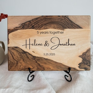 Custom Engraved Cutting Board – Personalized Anniversary Gift for Couple, Kitchen Keepsake