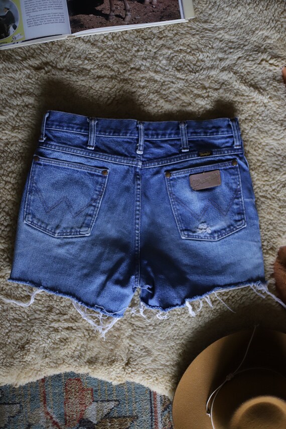 70s vintage wrangler cut off denim shorts - image 2