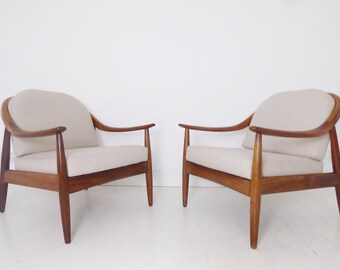 Vintage Paar Teakholz Lounge Chairs von Greaves & Thomas