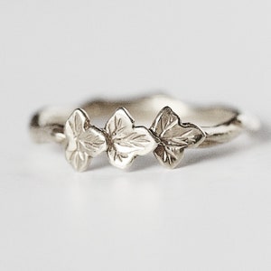 silver ivy ring