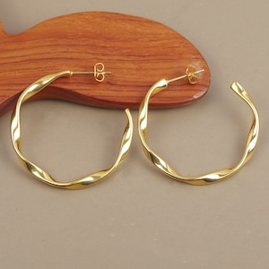 35 mm twisted half hoop earrings in hypoallergenic stainless steel gilded with fine gold