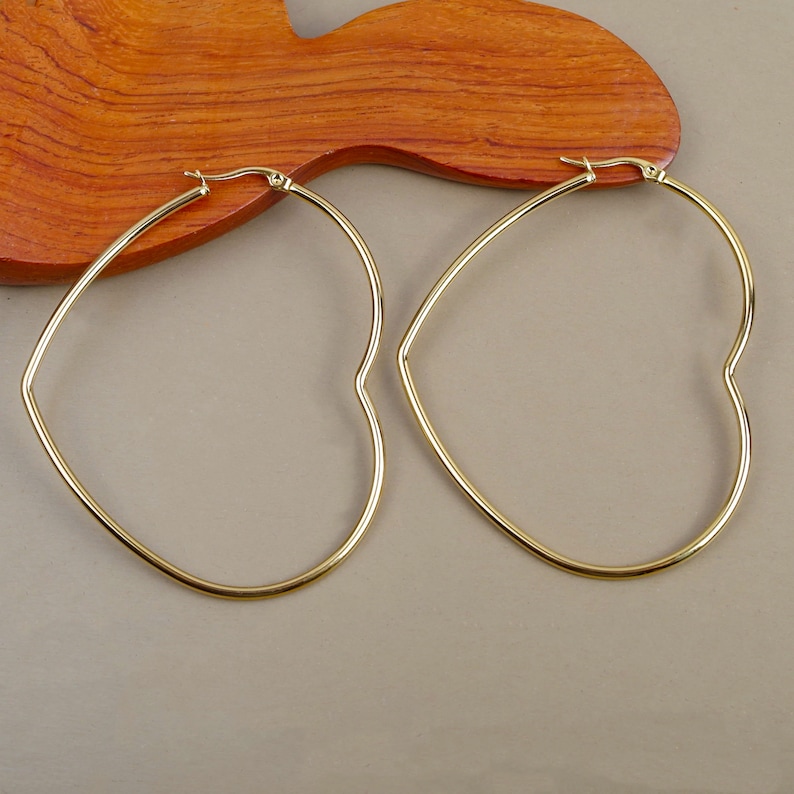 65 mm gold-colored heart hoop earrings, in hypoallergenic stainless steel, gilded with fine gold image 1